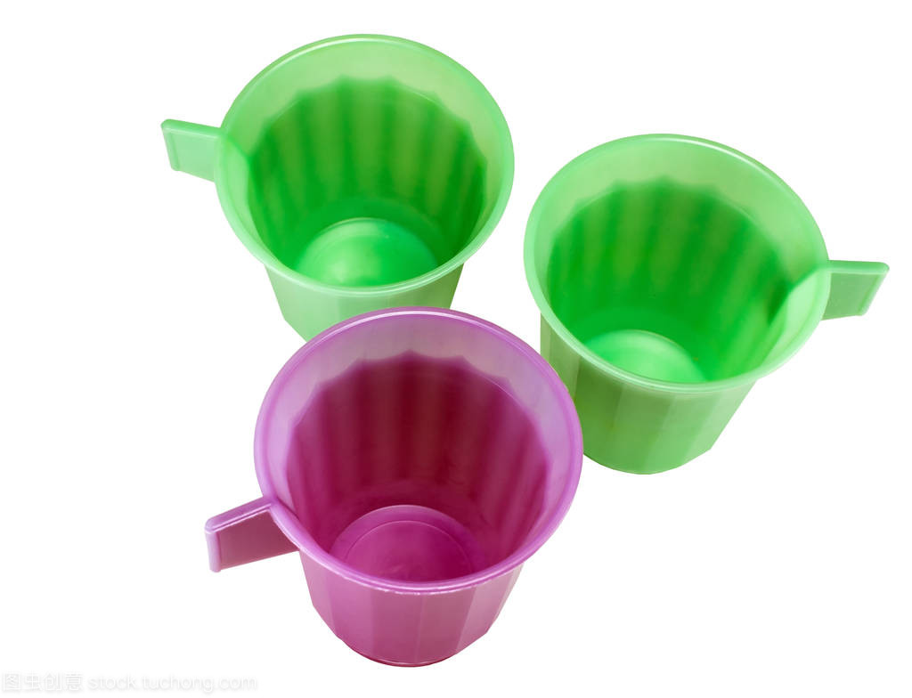 白色孤岛 塑料杯的无声独白